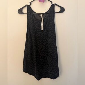 EUC Lululemon Tank Top w/ Mesh Size 8